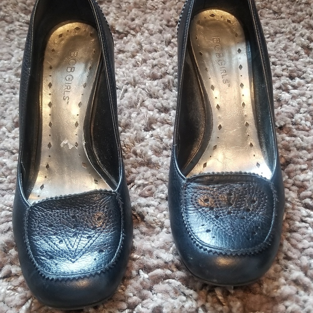BCBG wedge shoes